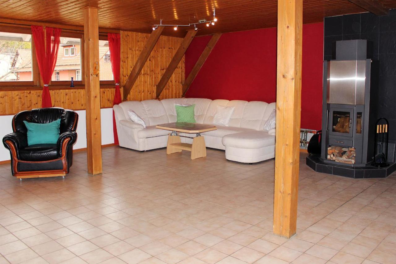 Apartments Zum Henker クヴェードリンブルク エクステリア 写真